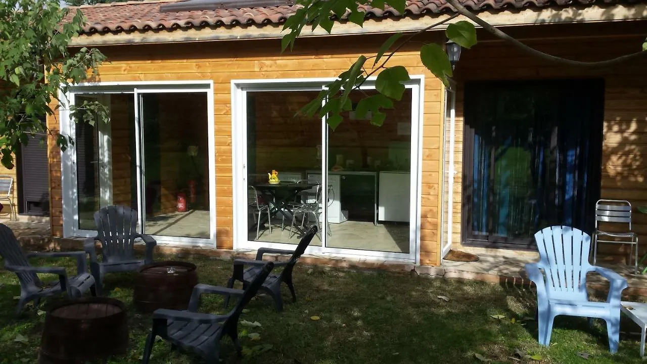 Bed and Breakfast L'étape Provencale à Cabriès 3*,